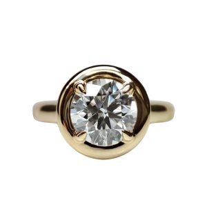 Round Brilliant Heavy Metal Halo