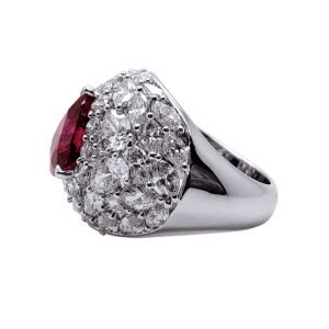Alternative view of Pear Domed Ruby