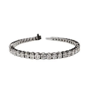 Oval Shaped 4 Prong Classic Box